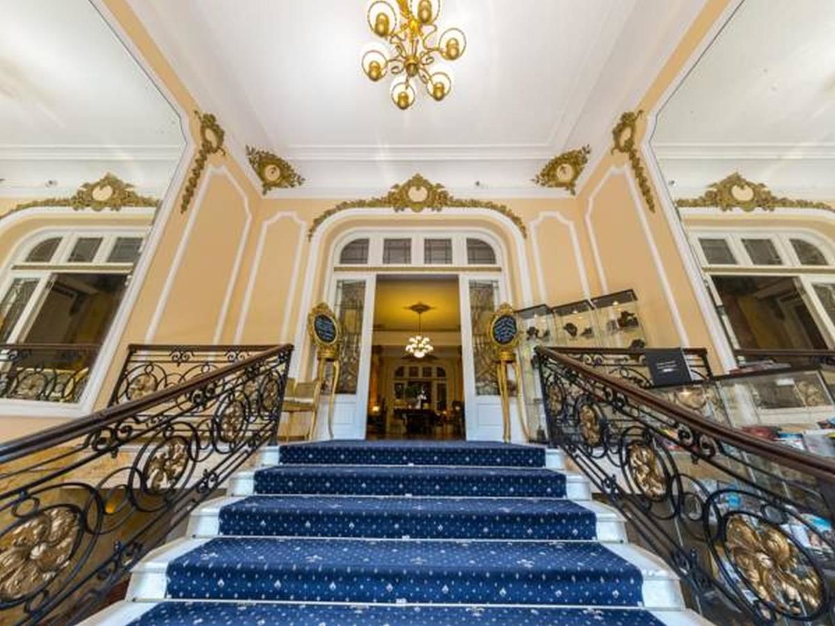 Отель Grand Boutique Hotel Бухарест-31