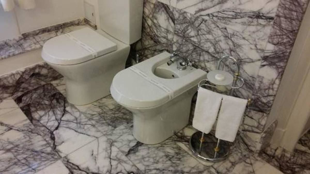 Отель Grand Boutique Hotel Бухарест-44