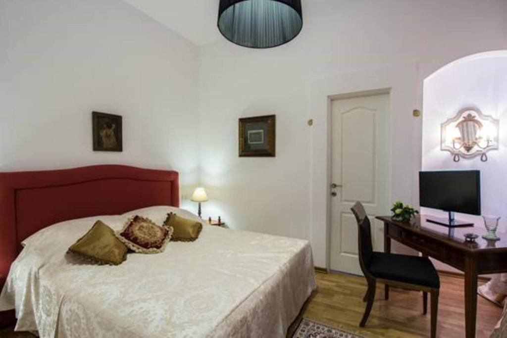 Отель Grand Boutique Hotel Бухарест