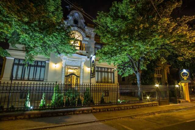 Отель Grand Boutique Hotel Бухарест-32