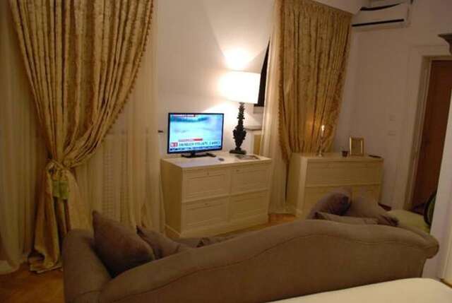 Отель Grand Boutique Hotel Бухарест-40